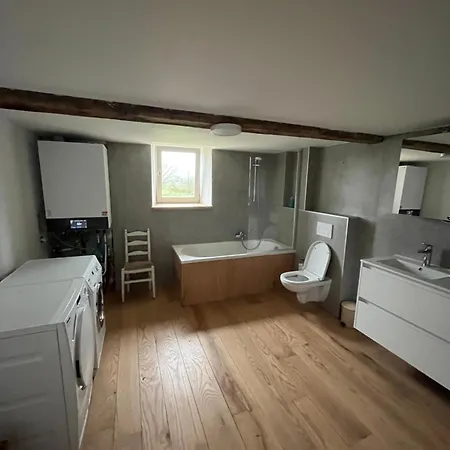 別荘 Ferme De La Petite Forge クーヴァン